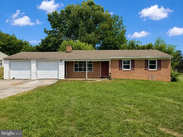 17518 Green Meadow Ln, HAGERSTOWN, MD 21740