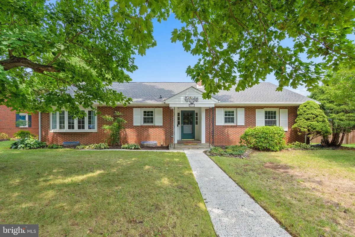 222 Potomac Hts, Hagerstown, MD 21742 - #1