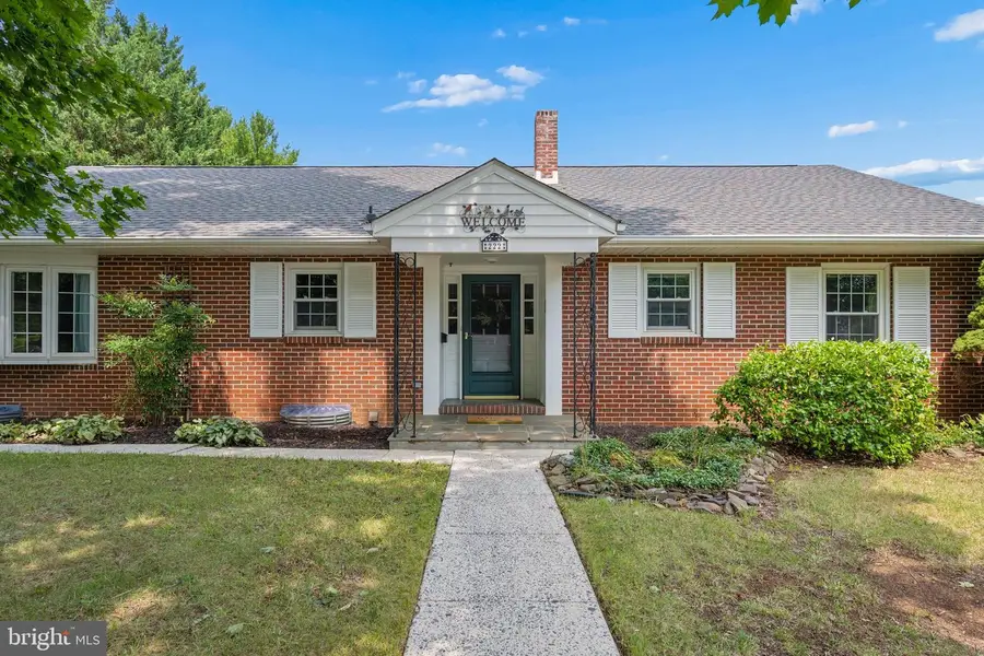 222 Potomac Hts, Hagerstown, MD 21742 - #2