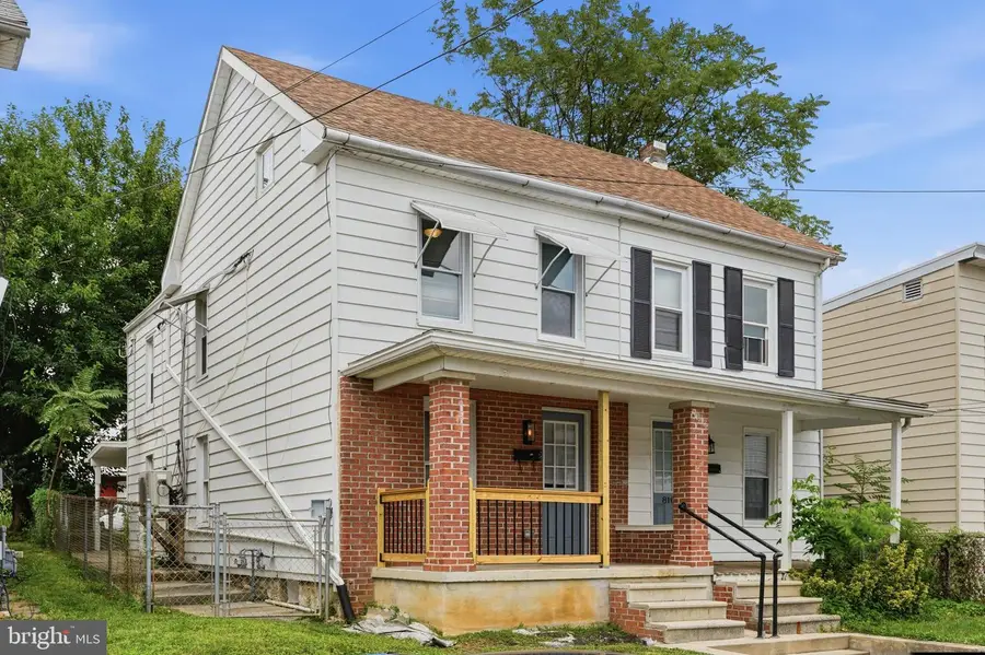 812 Dale St, Hagerstown, MD 21740 - #2