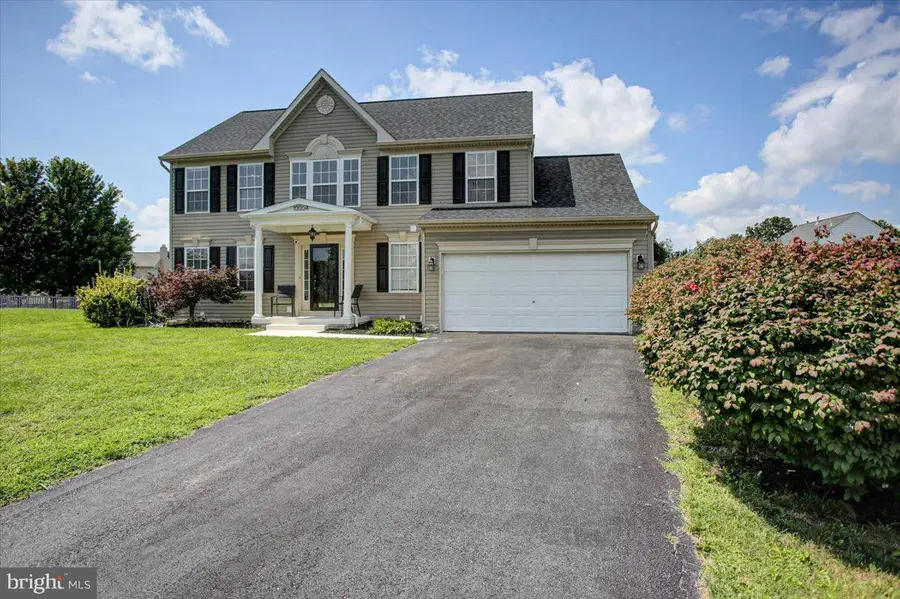 10004 Shirley Ct, Hagerstown, MD 21740 - #2