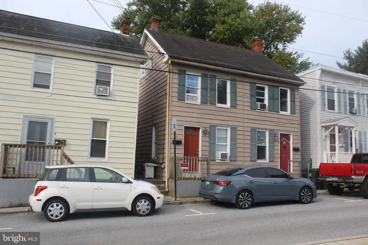 19 Garlinger Ave, Hagerstown, MD 21740 - #1