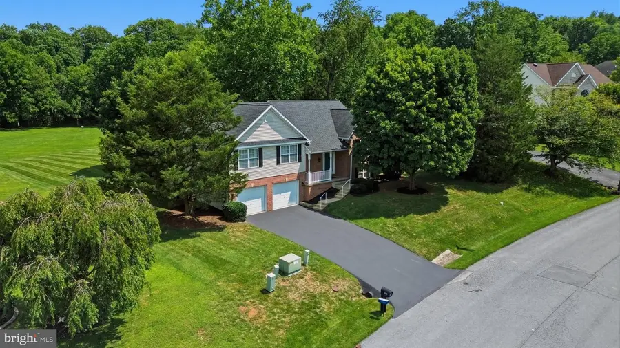 1954 Londontowne Dr, Hagerstown, MD 21740 - #2