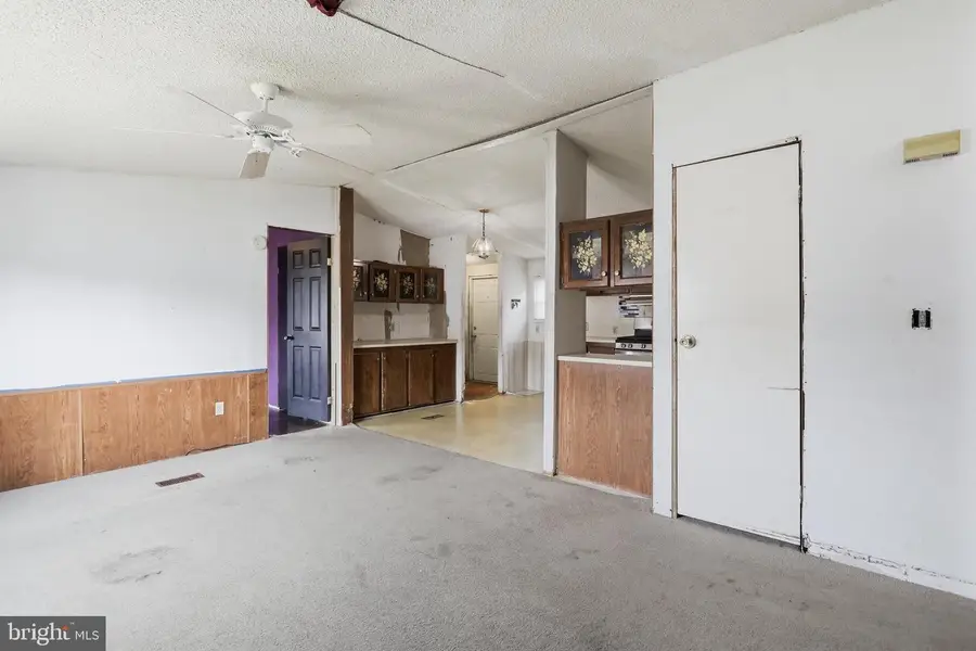 12115 Heather Dr, Hagerstown, MD 21740 - #2