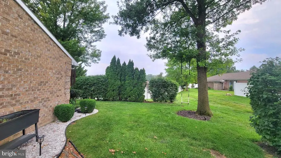 1047 Benjamin Pl, Hagerstown, MD 21742 - #3