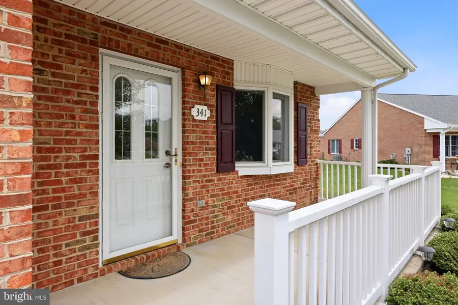 341 Winding Oak Dr, Hagerstown, MD 21740 - #3