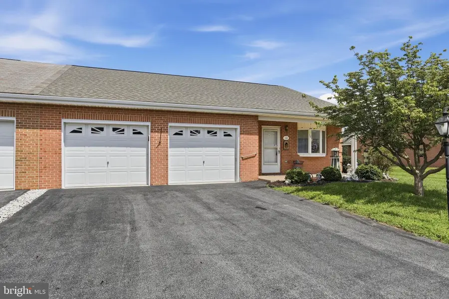 148 Southern Oak Dr, Hagerstown, MD 21740 - #2