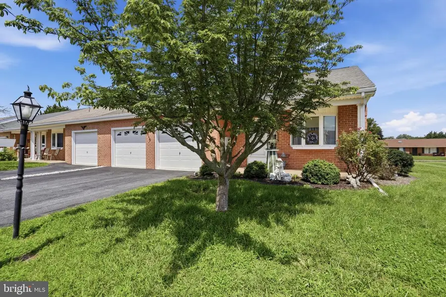 148 Southern Oak Dr, Hagerstown, MD 21740 - #3