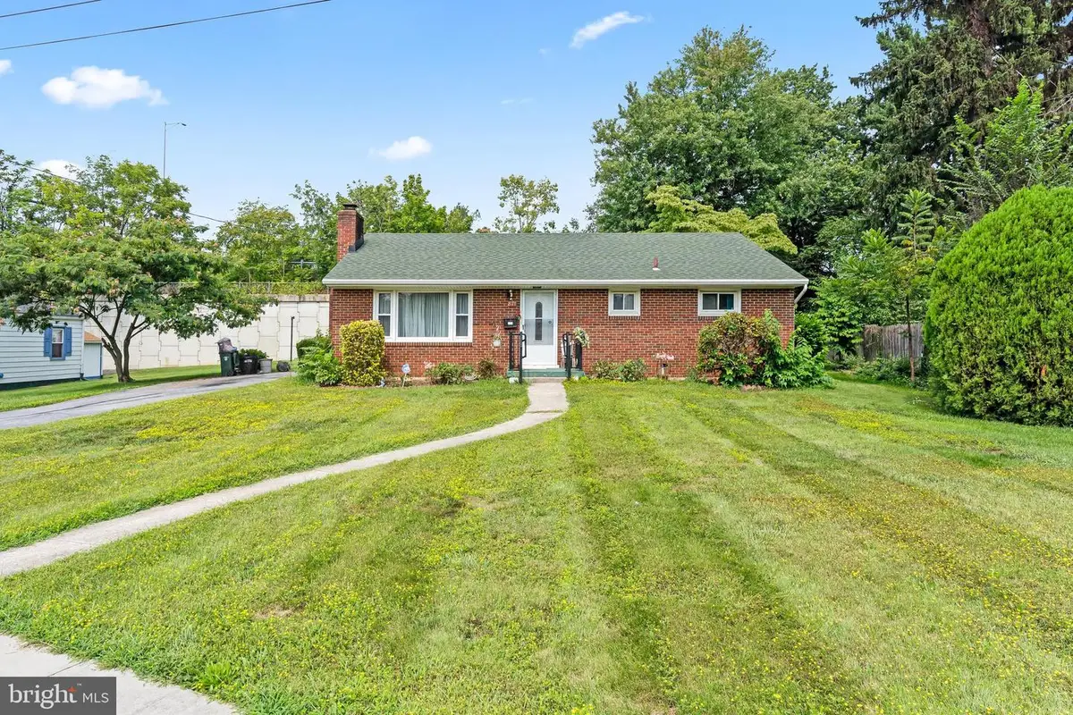 871 Pine St, Hagerstown, MD 21740 - #1