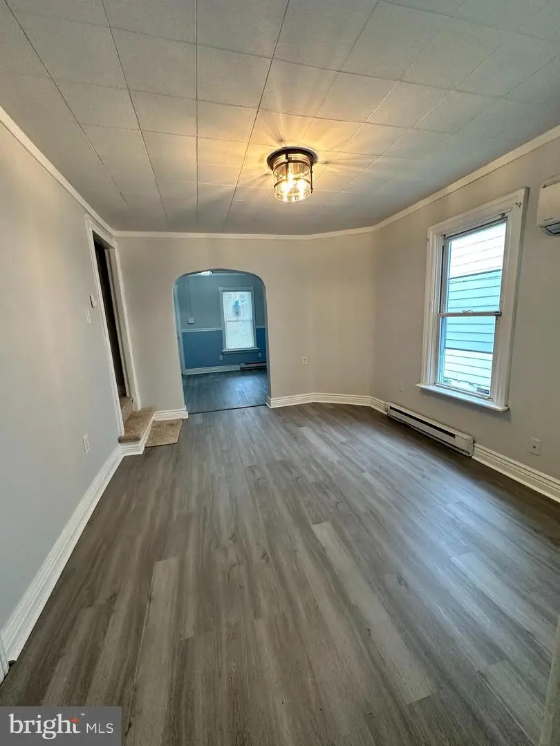 813 Dale St, Hagerstown, MD 21740 - #3