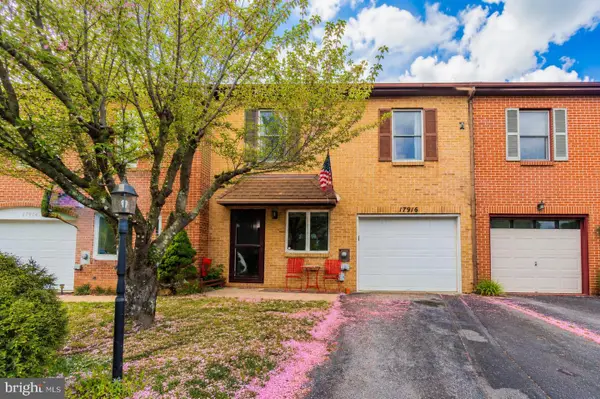 17916 Clubhouse Dr, HAGERSTOWN, MD 21740