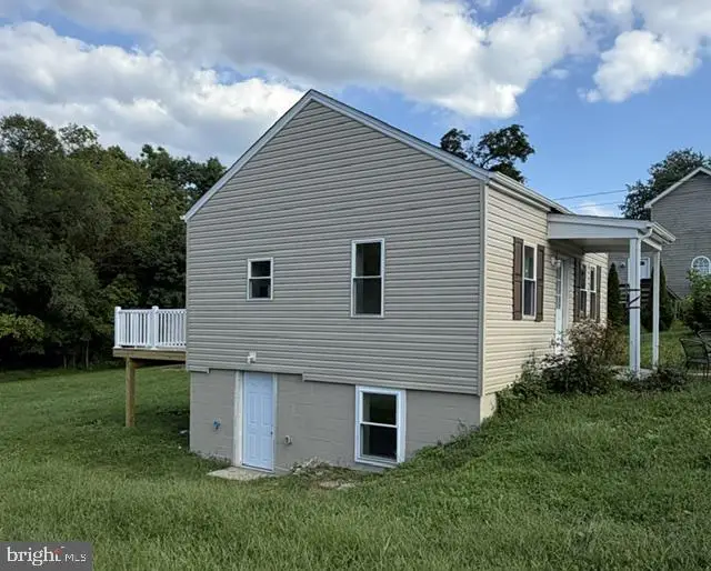 126 Fairview Dr, Hancock, MD 21750 - #3