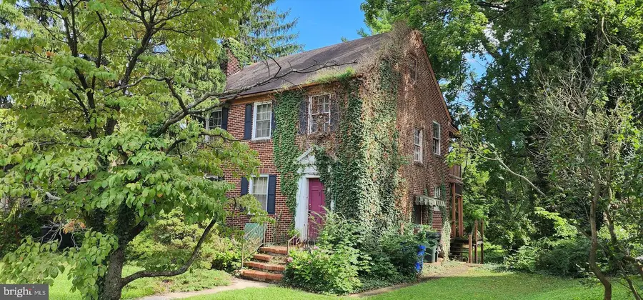 31 E Irvin Ave, Hagerstown, MD 21742 - #2