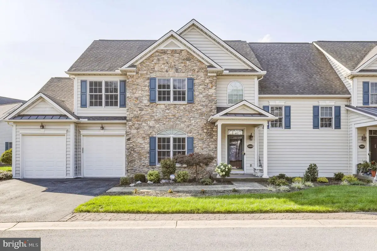 13039 Hawkins Cir, Hagerstown, MD 21742 - #1