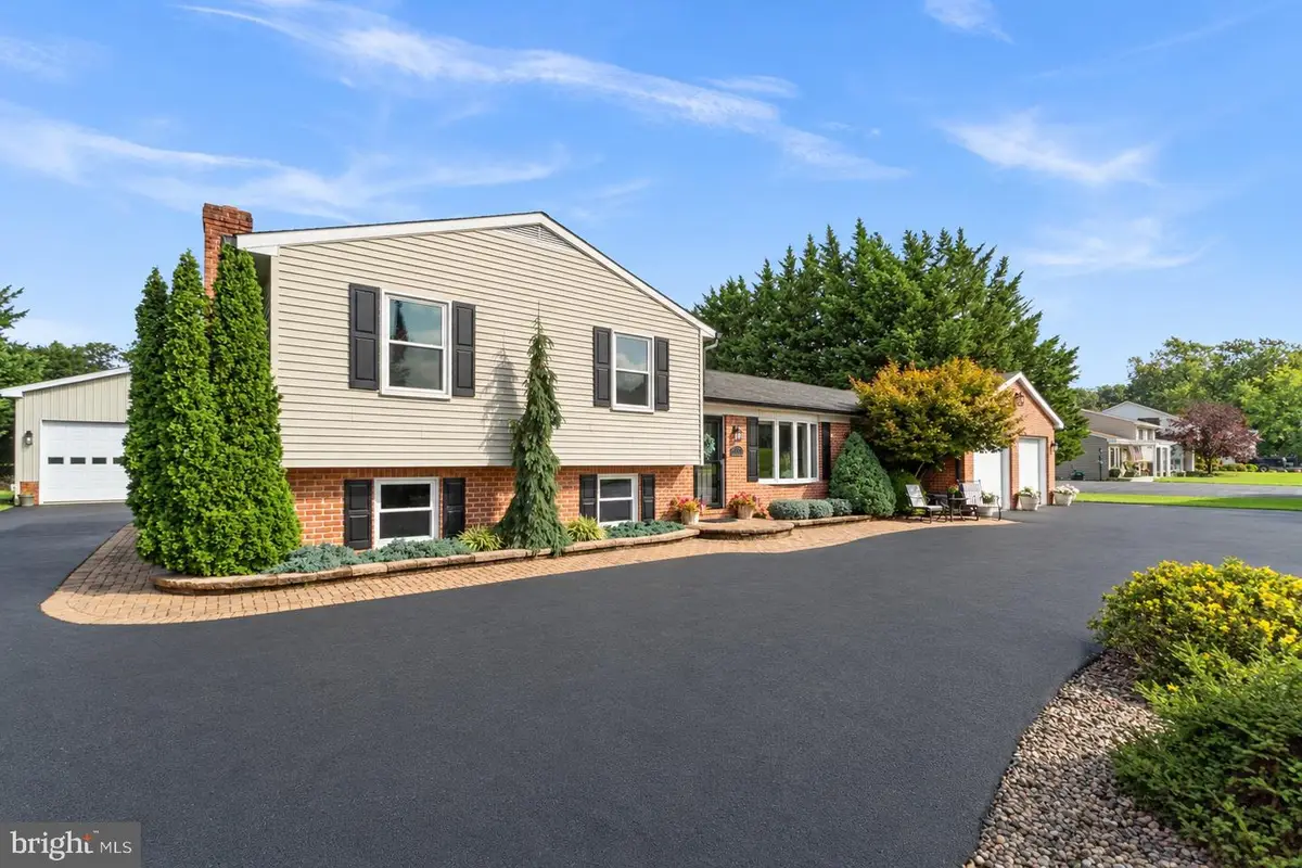 12826 Greensburg Rd, Smithsburg, MD 21783 - #1