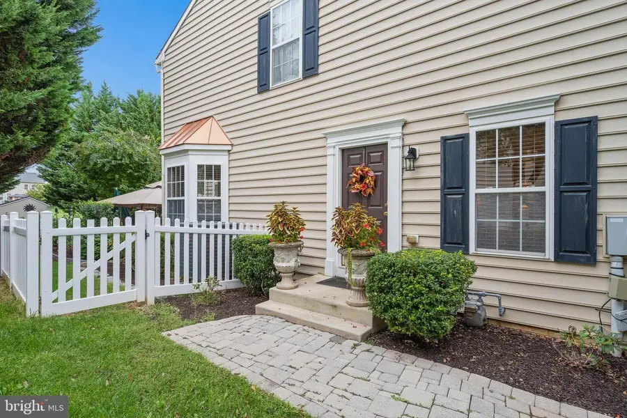 9436 Morning Walk Dr, Hagerstown, MD 21740 - #2