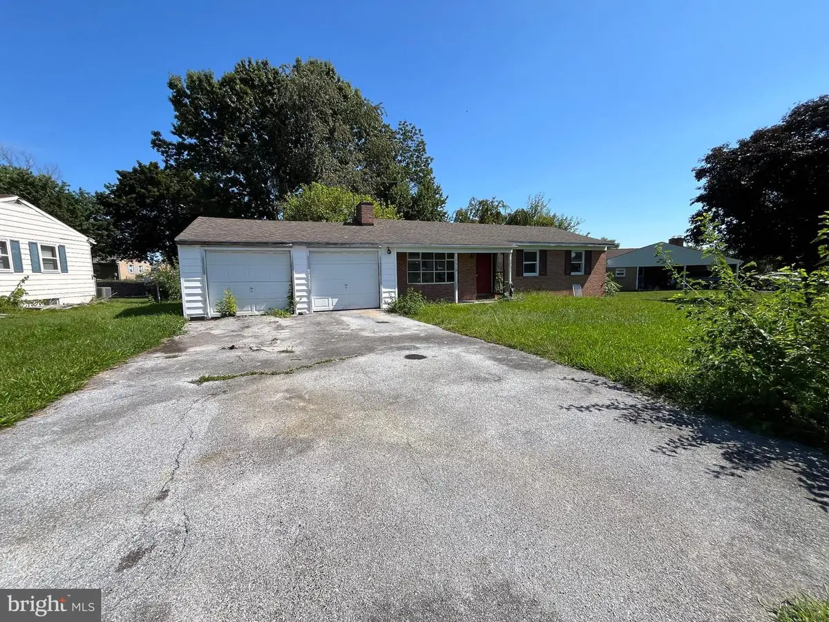 17518 Green Meadow Ln, Hagerstown, MD 21740 - #1
