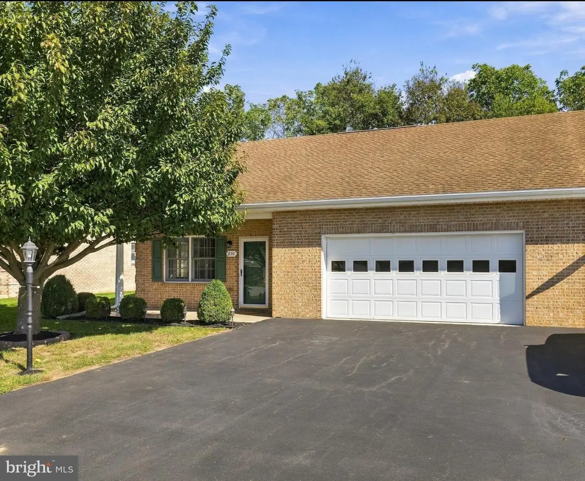 210 Firebrush Dr, Hagerstown, MD 21740 - #1