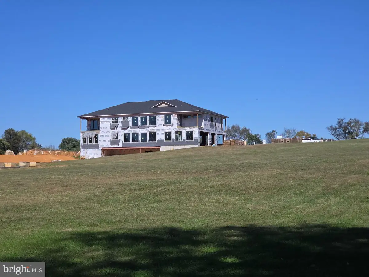 8102 Rose Cottage Ln, Fairplay, MD 21733 - #1