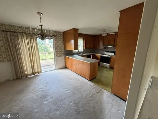 17818 Daisy Dr, Hagerstown, MD 21740 - #3
