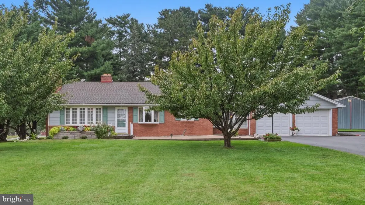 22532 Old Georgetown Rd, Smithsburg, MD 21783 - #1