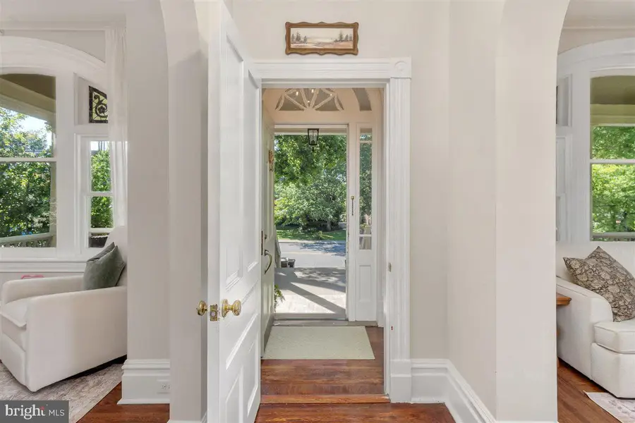 1009 Oak Hill Ave, Hagerstown, MD 21742 - #3