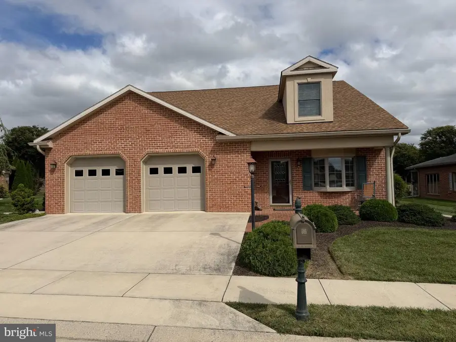 13254 Onyx Dr, Hagerstown, MD 21742 - #2