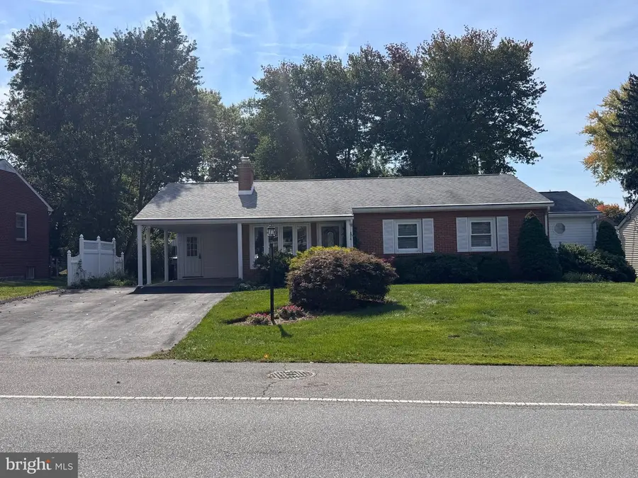 17933 Oak Ridge Dr, Hagerstown, MD 21740 - #2