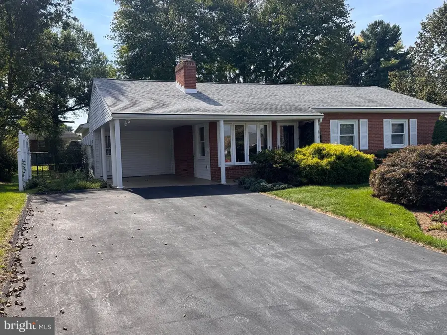 17933 Oak Ridge Dr, Hagerstown, MD 21740 - #3