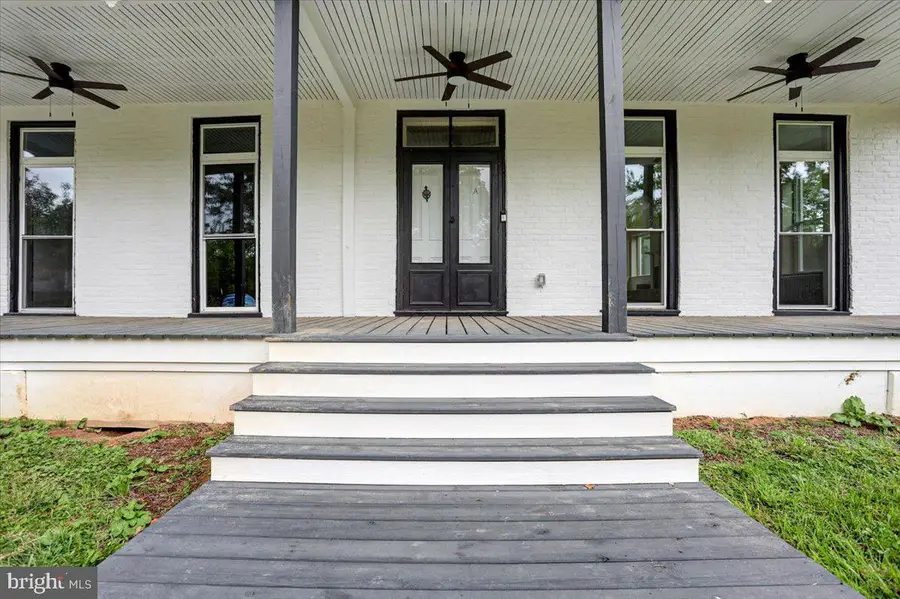 40 E Henrietta St, Smithsburg, MD 21783 - #3