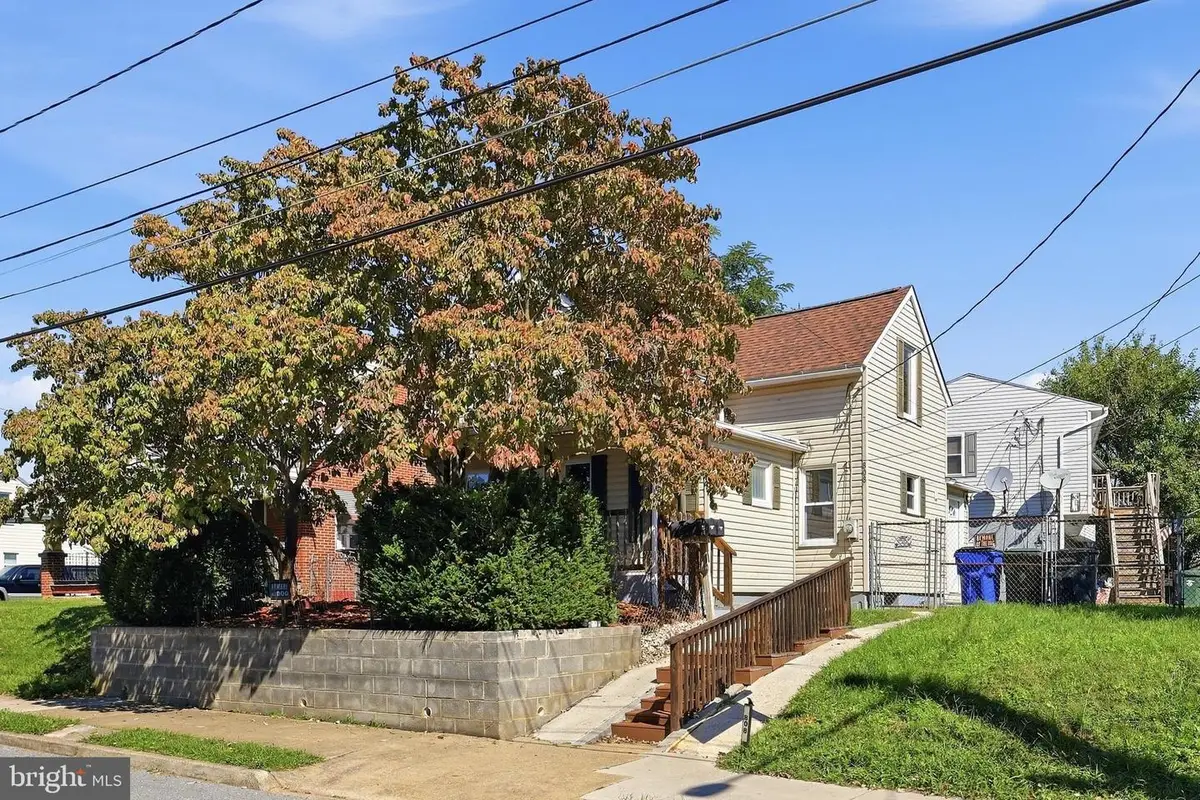 808 Marshall St, Hagerstown, MD 21740 - #1