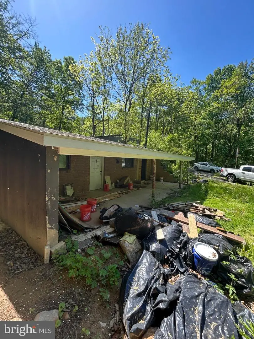 9432 Crystal Falls Dr, Hagerstown, MD 21740 - #1