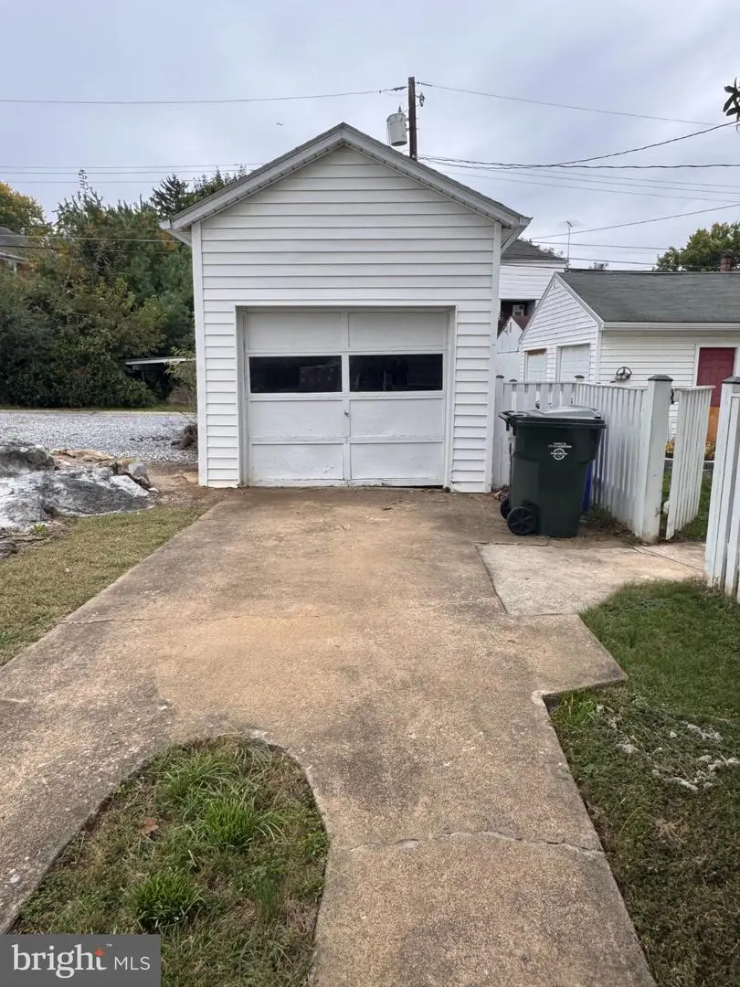 711 Chestnut St, Hagerstown, MD 21740 - #3