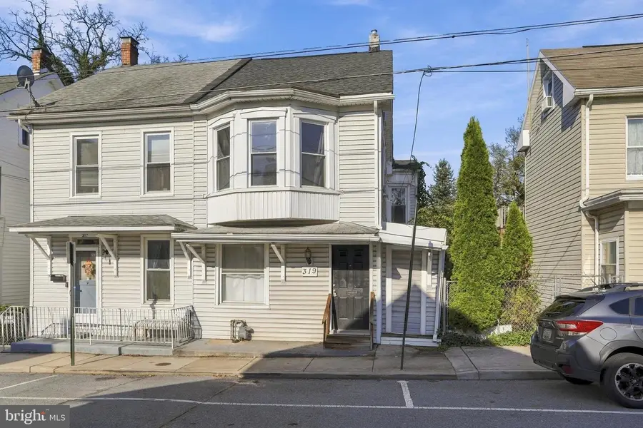 319 N Cannon Ave, Hagerstown, MD 21740 - #2