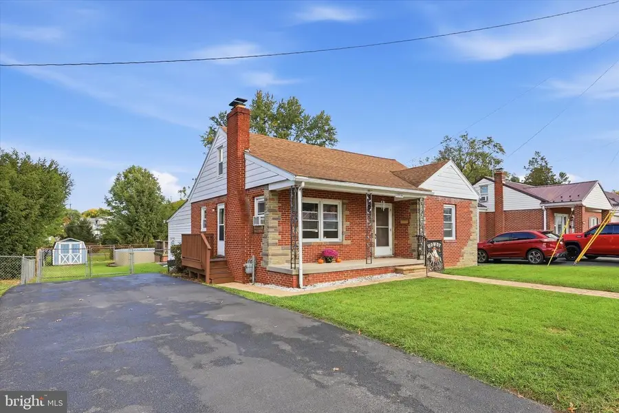 17516 Lincolnshire Rd, Hagerstown, MD 21740 - #3