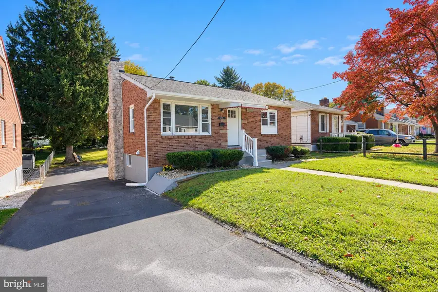 216 Nottingham Rd, Hagerstown, MD 21740 - #2