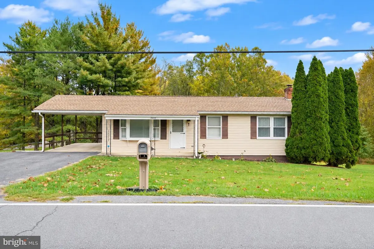 20010 Dogstreet Rd, Keedysville, MD 21756 - #1