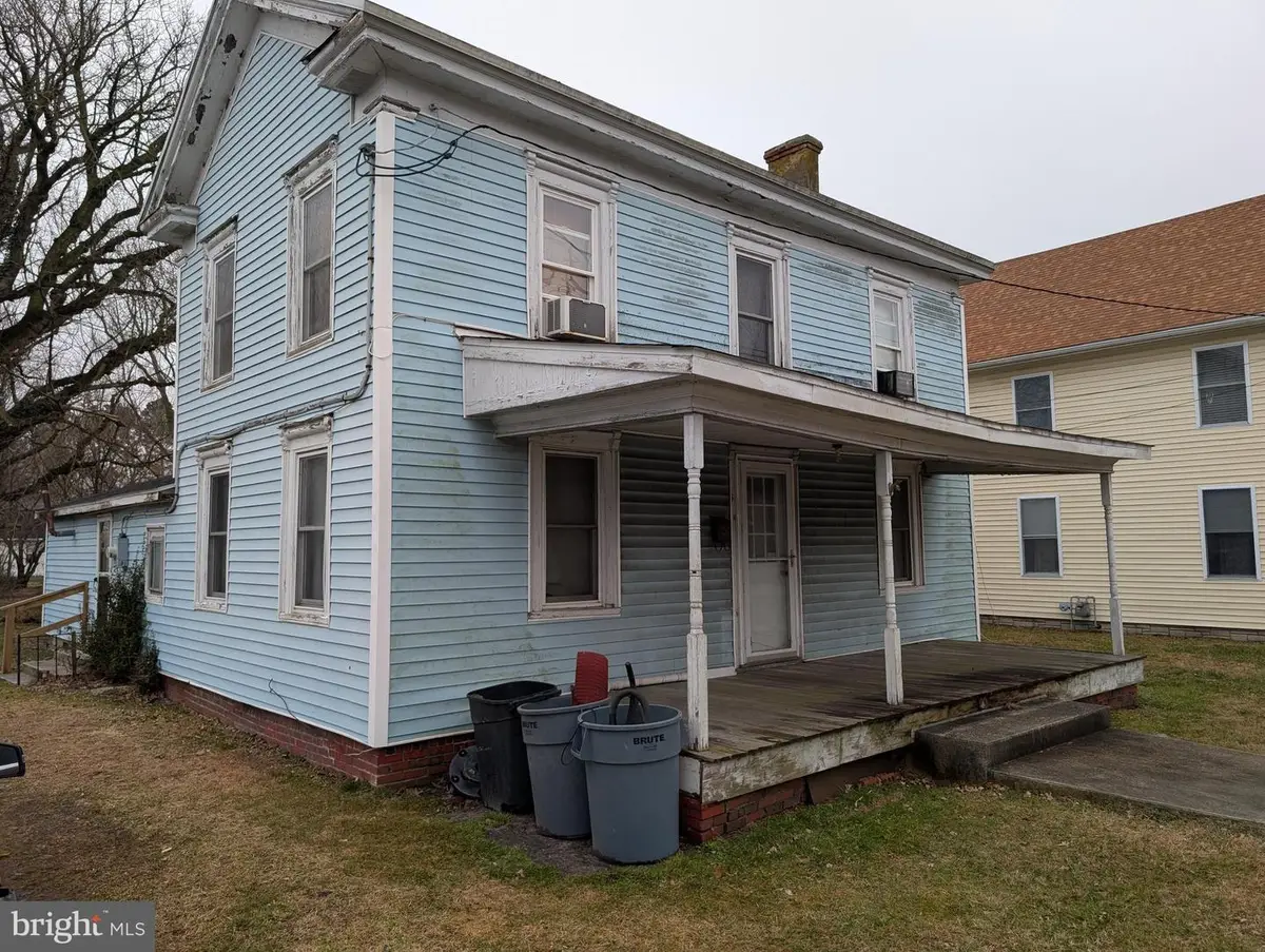 6 W State St, Delmar, MD 21875 - #1