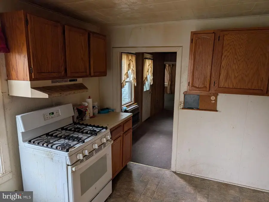 6 W State St, Delmar, MD 21875 - #3