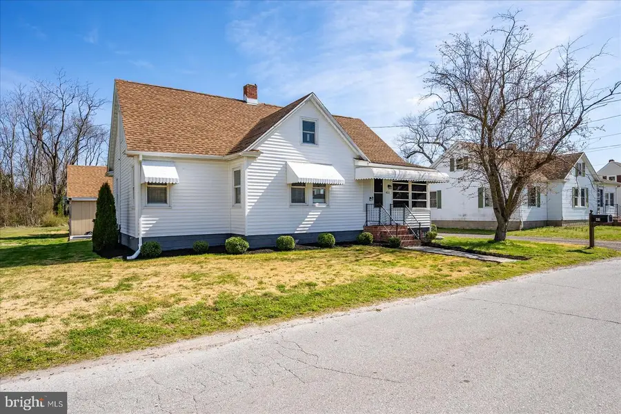 411 E Walnut St, Hebron, MD 21830 - #2