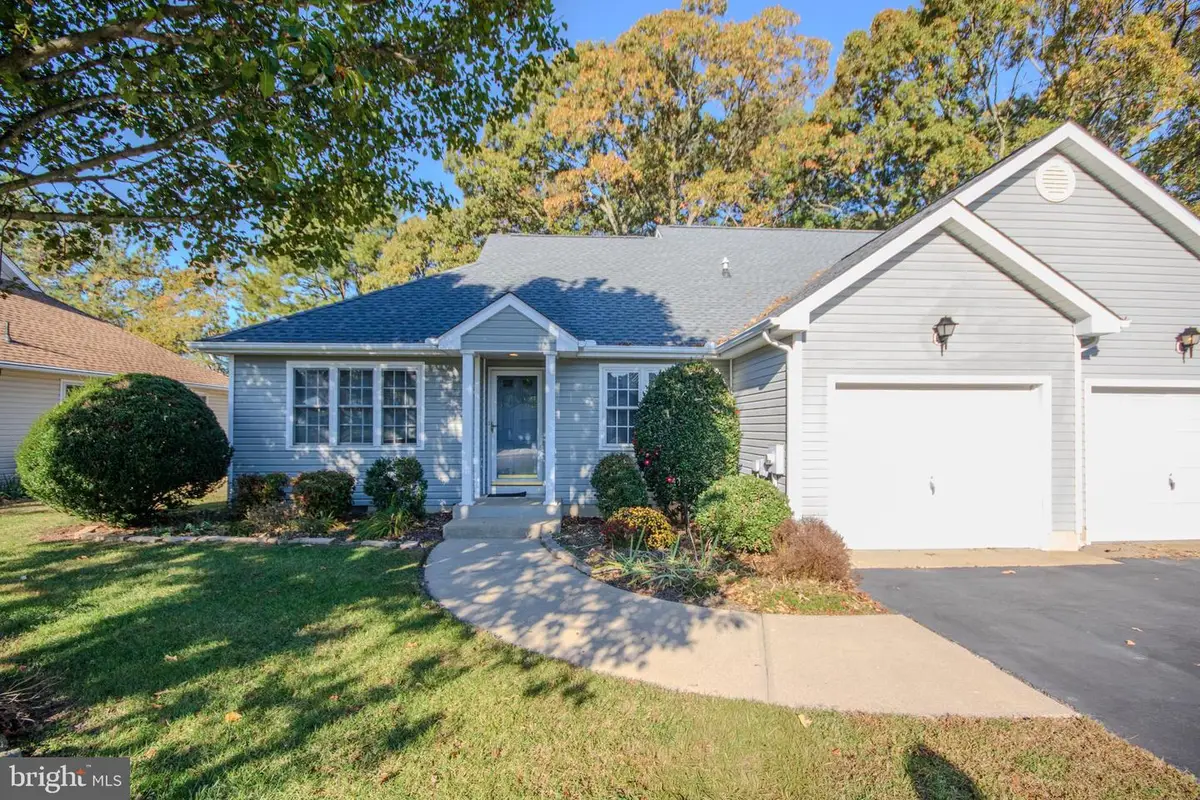 922 W Schumaker Manor Dr, Salisbury, MD 21804 - #1