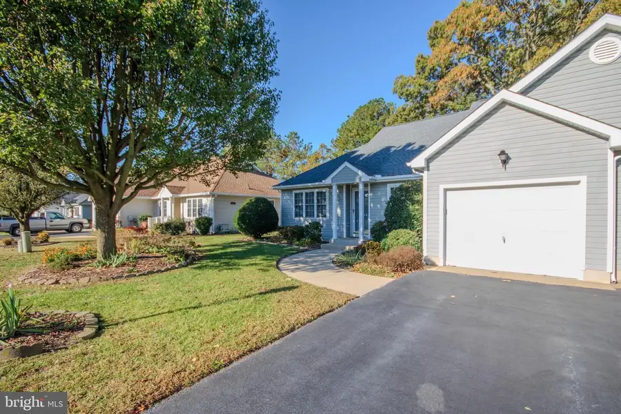 922 W Schumaker Manor Dr, Salisbury, MD 21804 - #3