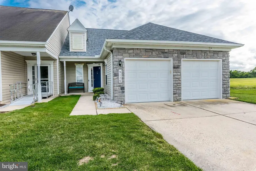 9126 Clubhouse Dr, Delmar, MD 21875 - #2