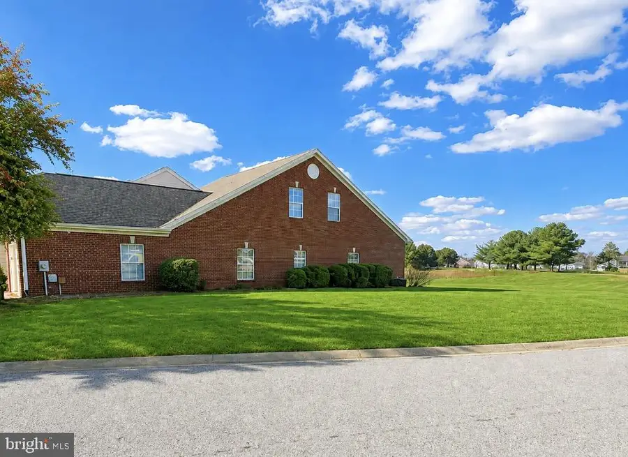 9042 Executive Club Dr, Delmar, MD 21875 - #3