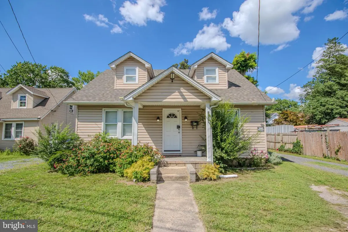 209 E Lincoln Ave, Salisbury, MD 21804 - #1