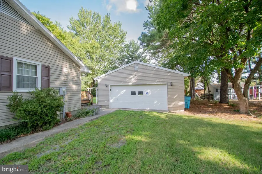 607 E Pine St, Delmar, MD 21875 - #3