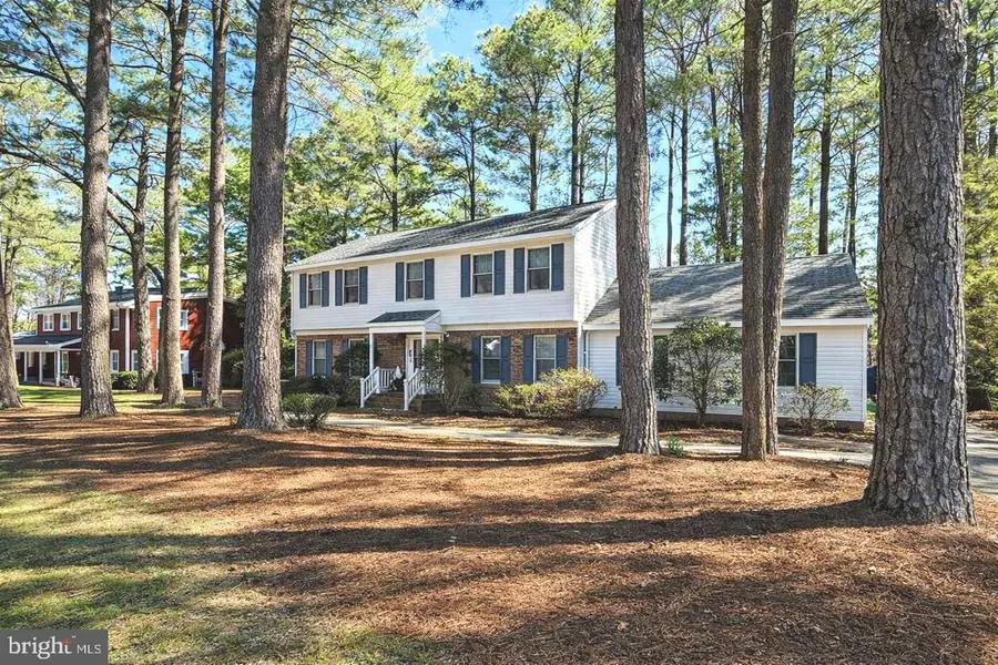 5211 Dove Point Ln, Fruitland, MD 21826 - #2