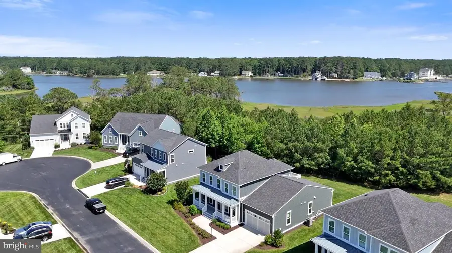 10216 Battle Colors Ln, Berlin, MD 21811 - Image #2