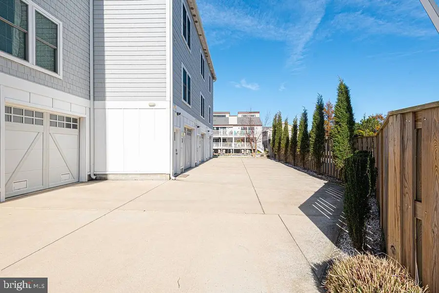 220 25th St #d, Ocean City, MD 21842 - Image #2