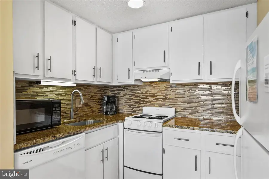 10900 Coastal Hwy #1210, Ocean City, MD 21842 - Image #3